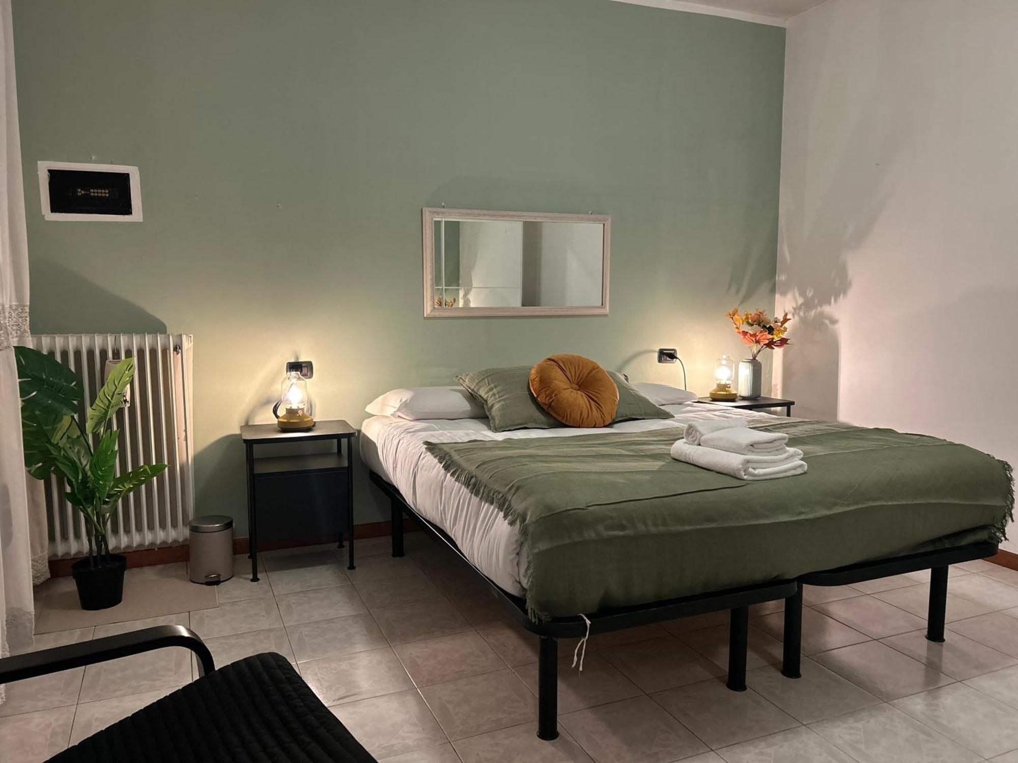 Accogliente Stanza Privata Con Bagno Privato - Daniele'S House Apartment San Donato Milanese Exterior photo