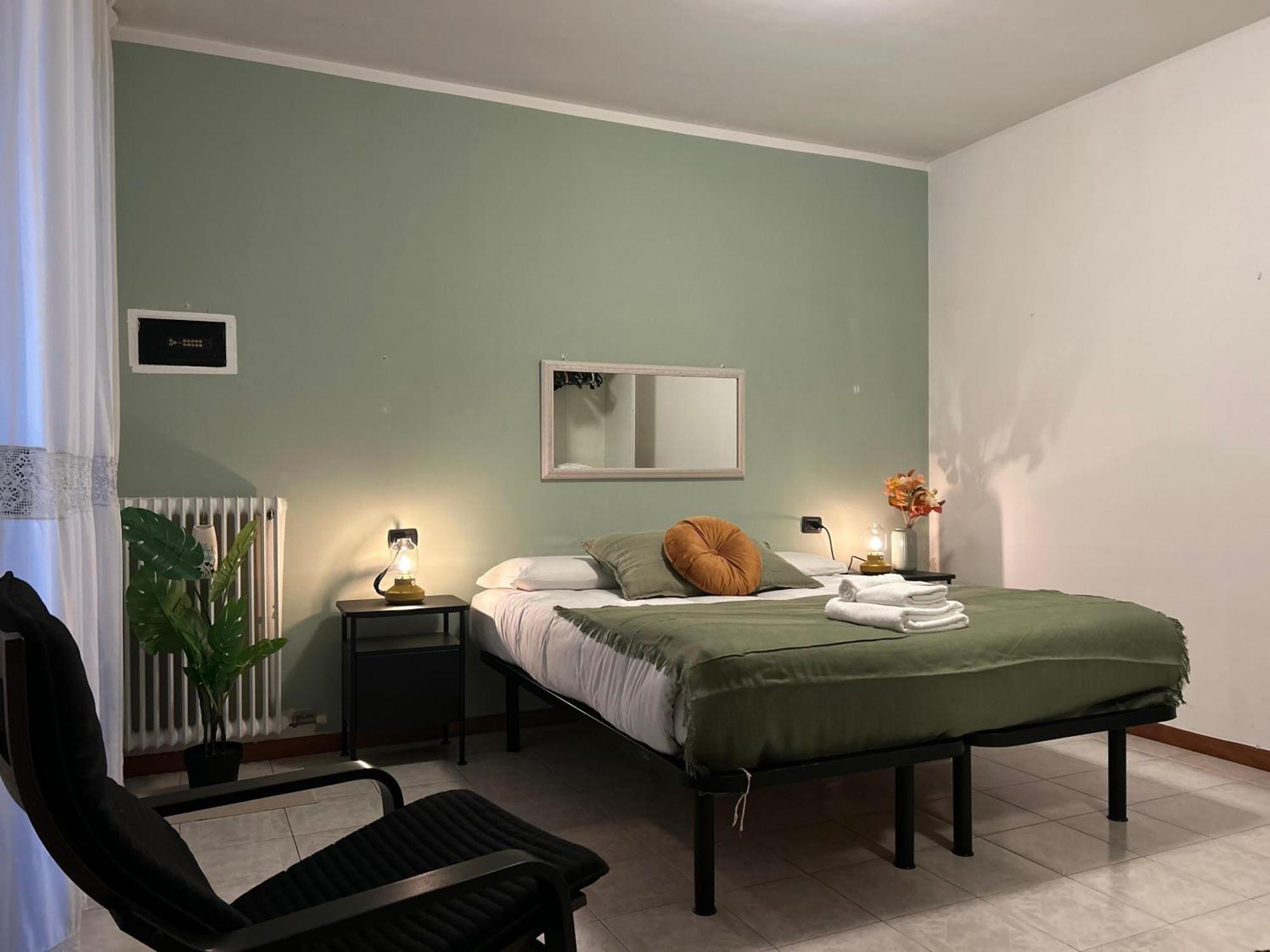 Accogliente Stanza Privata Con Bagno Privato - Daniele'S House Apartment San Donato Milanese Exterior photo